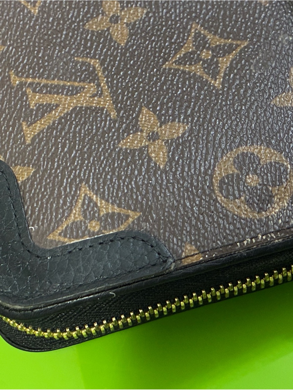 Louis Vuitton Monogram Zip Wallet with Black Trim and Gold Hardware - Picture 17 of 17